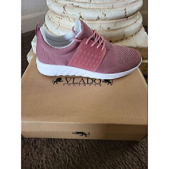 Vlado Footwear Woman Pink Nova Sneaker, Size 7 NIB - Picture 1 of 3